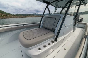2024 Valhalla Boatworks V-33 thumbnail 9