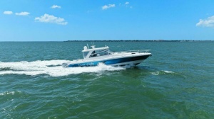 2019 Intrepid 475 Sport Yacht thumbnail 40