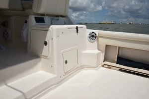 2016 Grady-White 330 Express thumbnail 33
