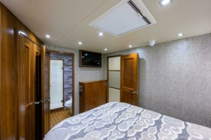 LAMPLIGHTER 80ft Viking Yacht For Sale
