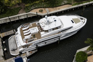 Midnight Moon 85ft Horizon Yacht For Sale