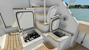 2023 Viking 54 Convertible 