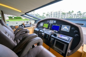 Miura 90ft Pershing Yacht For Sale