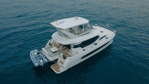 Going Around 44ft Aquila Yacht For Sale