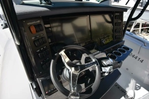 2021 Blackfin 332 thumbnail 16