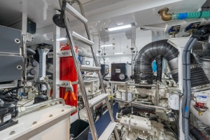 Princess 80 LANIKAI - Engine Room