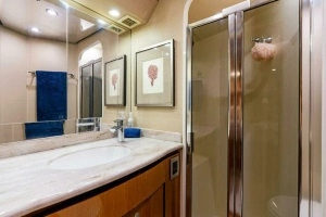 2003 Viking 48 Convertible thumbnail 35