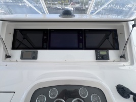 Viking 52 LET IT RAIN - Helm