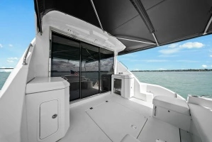 2014 Cruisers Yachts 48 Cantius thumbnail 43