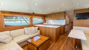 Knot Diggin 60ft Hatteras Yacht For Sale