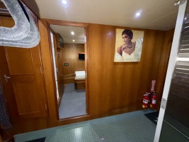 Alaskan 70 OHANA - Crew Quarters