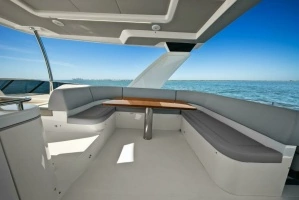 2025 Absolute Navetta 53 thumbnail 42