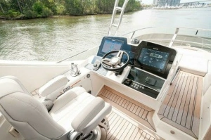 2018 Sea Ray L550 Flybridge thumbnail 35