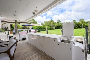 Midnight Moon 85ft Horizon Yacht For Sale
