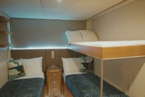 1996 Oceanfast 87 Enclosed Bridge Sportfish thumbnail 17