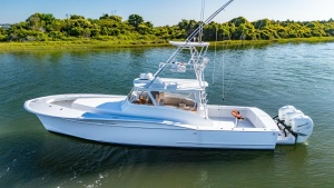 FLYING LOW 41ft Custom Carolina Yacht For Sale