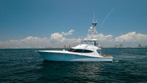 On the DL 65ft Hatteras Yacht For Sale