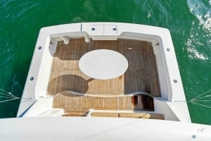 2003 Viking 48 Convertible thumbnail 14