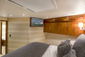 Photo 6159213 for 2016 Viking 92 Enclosed Bridge Touché 2016 92 Viking Enclosed Bridge Touche Forward Stateroom (1)