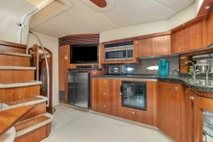 2005 Cruisers Yachts 500 Express thumbnail 4