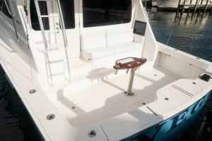 2012 Viking 42 Convertible thumbnail 35