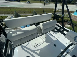 33ft Everglades Yacht For Sale