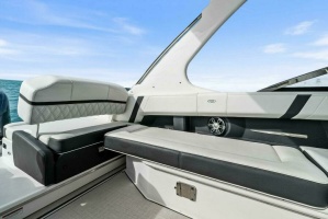 29ft Regal Yacht For Sale