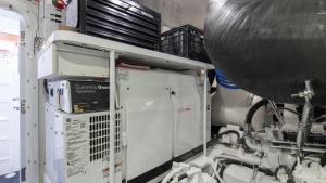 2017 72 Viking Enclosed Bridge Share-E Bridge Engine Room (3)
