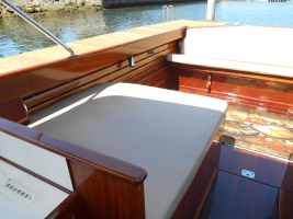 Dazzler 30ft Lyman Yacht For Sale