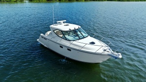 Fridge Benefit 35ft Tiara Yachts Yacht For Sale