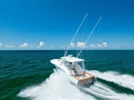 2018 Custom Carolina 35 Express thumbnail 50