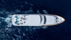 DIRT POOR 118ft Trinity Yachts Yacht For Sale