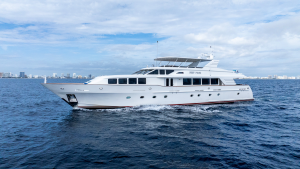 DIRT POOR 118ft Trinity Yachts Yacht For Sale
