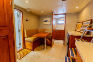 Dozer 98ft Queenship Yacht For Sale