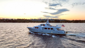 Dozer 98ft Queenship Yacht For Sale