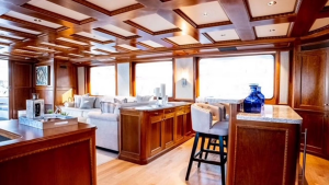 Dozer 98ft Queenship Yacht For Sale