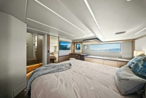 2025 Absolute Navetta 53 thumbnail 15
