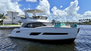 SEAS THE DAY 40ft Carver Yacht For Sale