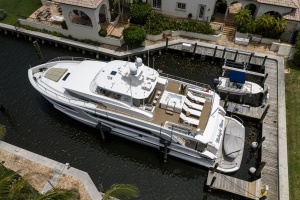 Midnight Moon 85ft Horizon Yacht For Sale