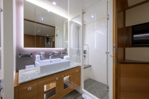 Midnight Moon 85ft Horizon Yacht For Sale
