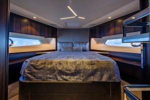 68FT (20.73M) SUNSEEKER