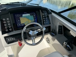 2021 Robalo R317 thumbnail 18