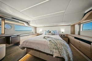 2025 Absolute Navetta 53 thumbnail 3