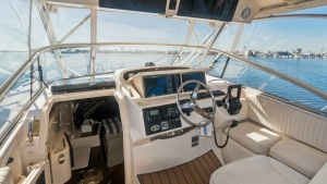 POLE POSITION 33ft Grady White Yacht For Sale