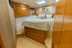 2013 Viking 76 Convertible thumbnail 34