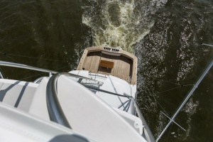 Photo 6159236 for 2016 Viking 92 Enclosed Bridge Touché 2016 92 Viking Enclosed Bridge Touche Bridge Tower (4)