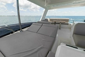 2022 Prestige 590 Flybridge thumbnail 46