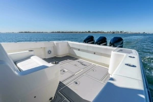 SUSAN L 2018 SeaVee 370Z Yacht For Sale in San Diego CA