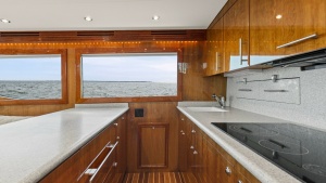2008 54 Hatteras Convertible American Made Salon and Galley (2)