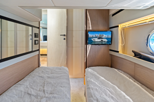 EMERALD 50ft Absolute Yacht For Sale